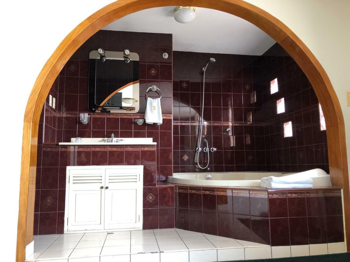 טרוחיו Saint Germain Hotel מראה חיצוני תמונה